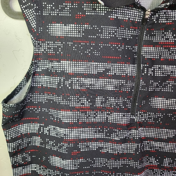 Nivo Black Pixel Golf Crop Tank Half Zip Tank Size Small - Picture 3 of 6
